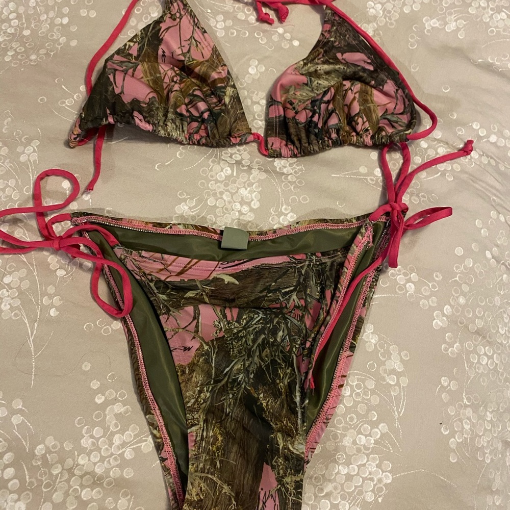 COPY - Pink camo bikini. NWOT